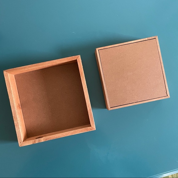 NEW: Two decorative frames - Picture 2 of 6